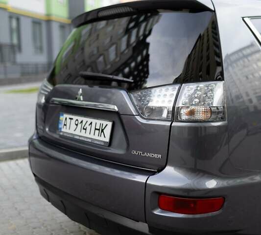 Серый Мицубиси Аутлендер, объемом двигателя 2.27 л и пробегом 291 тыс. км за 9700 $, фото 39 на Automoto.ua