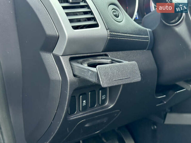 Серый Мицубиси Аутлендер, объемом двигателя 2.2 л и пробегом 160 тыс. км за 11350 $, фото 23 на Automoto.ua