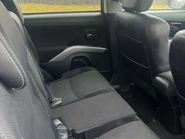 Сірий Міцубісі Аутлендер, об'ємом двигуна 2.2 л та пробігом 197 тис. км за 11500 $, фото 5 на Automoto.ua