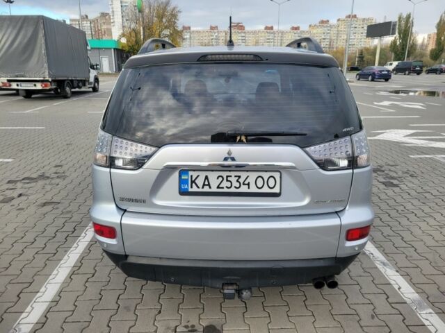 Серый Мицубиси Аутлендер, объемом двигателя 2.2 л и пробегом 175 тыс. км за 10999 $, фото 16 на Automoto.ua
