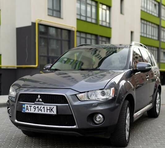 Серый Мицубиси Аутлендер, объемом двигателя 2.27 л и пробегом 291 тыс. км за 9700 $, фото 45 на Automoto.ua