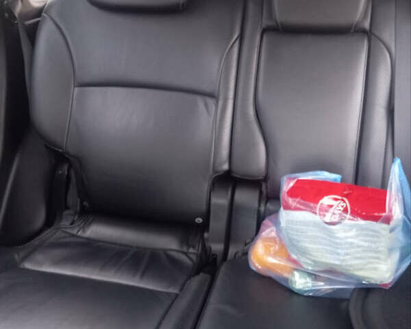 Сірий Міцубісі Аутлендер, об'ємом двигуна 2.18 л та пробігом 239 тис. км за 12000 $, фото 14 на Automoto.ua