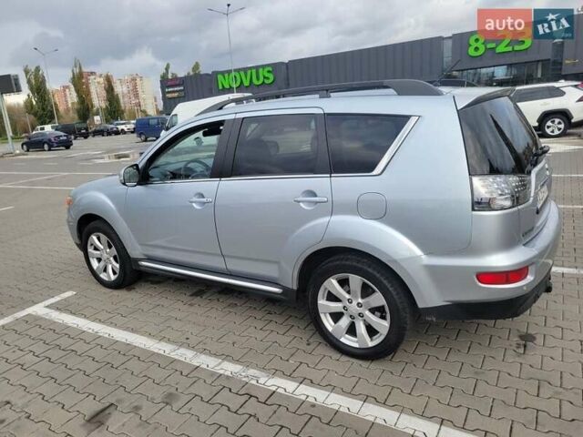 Серый Мицубиси Аутлендер, объемом двигателя 2.2 л и пробегом 175 тыс. км за 10999 $, фото 3 на Automoto.ua