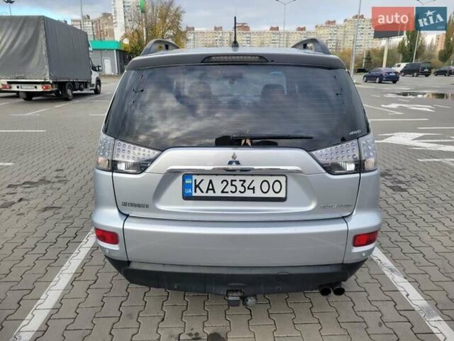 Серый Мицубиси Аутлендер, объемом двигателя 2.2 л и пробегом 175 тыс. км за 10999 $, фото 15 на Automoto.ua