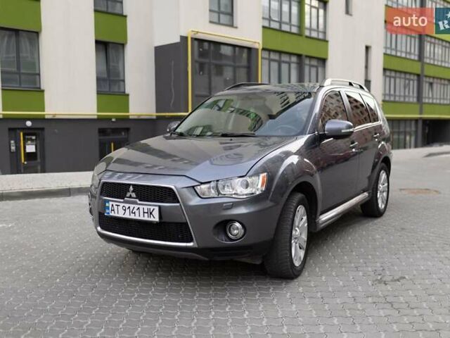 Серый Мицубиси Аутлендер, объемом двигателя 2.27 л и пробегом 291 тыс. км за 9700 $, фото 7 на Automoto.ua