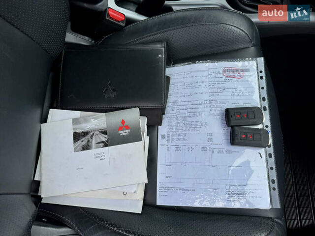 Серый Мицубиси Аутлендер, объемом двигателя 2.2 л и пробегом 160 тыс. км за 11350 $, фото 53 на Automoto.ua