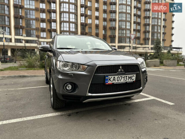 Серый Мицубиси Аутлендер, объемом двигателя 2.4 л и пробегом 226 тыс. км за 10200 $, фото 14 на Automoto.ua