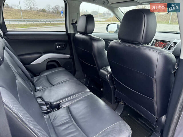 Серый Мицубиси Аутлендер, объемом двигателя 2.2 л и пробегом 160 тыс. км за 11350 $, фото 40 на Automoto.ua