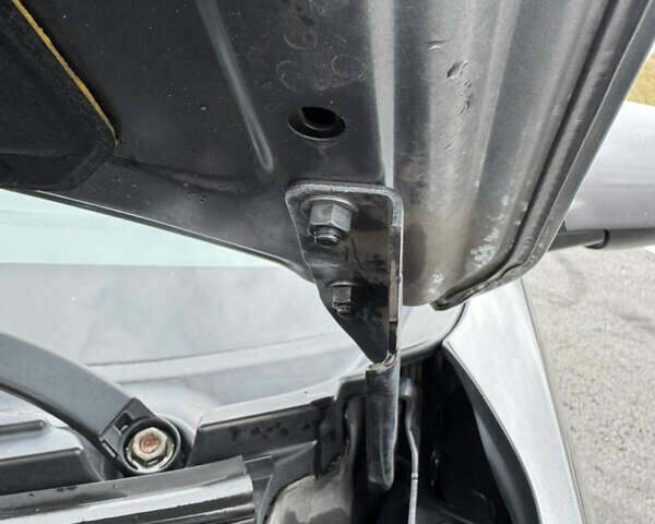 Міцубісі Аутлендер 2011 у Полтаві на Automoto.ua Сірий Міцубісі Аутлендер, об'ємом двигуна 2.2 л та пробігом 252 тис. км за 11150 $, фото 41 на Automoto.ua