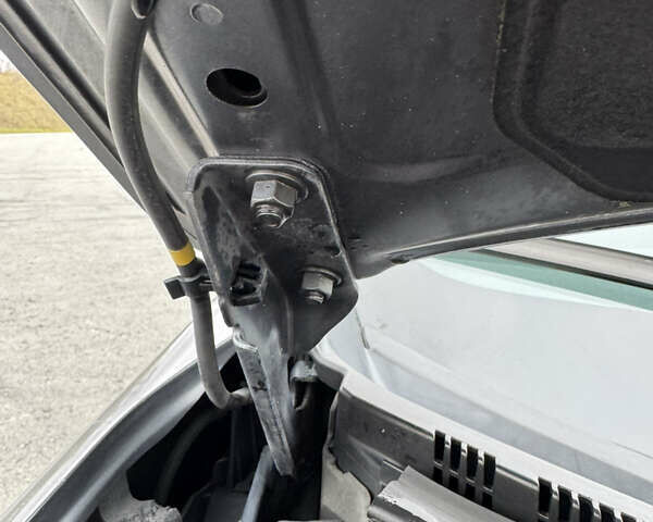 Міцубісі Аутлендер 2011 у Полтаві на Automoto.ua Сірий Міцубісі Аутлендер, об'ємом двигуна 2.2 л та пробігом 252 тис. км за 11150 $, фото 40 на Automoto.ua