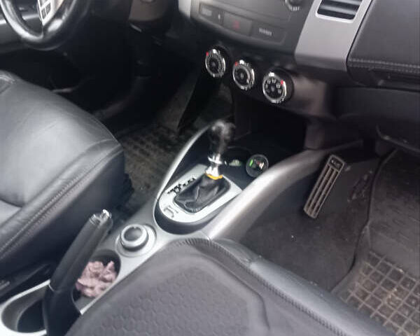 Сірий Міцубісі Аутлендер, об'ємом двигуна 2.18 л та пробігом 239 тис. км за 12000 $, фото 23 на Automoto.ua
