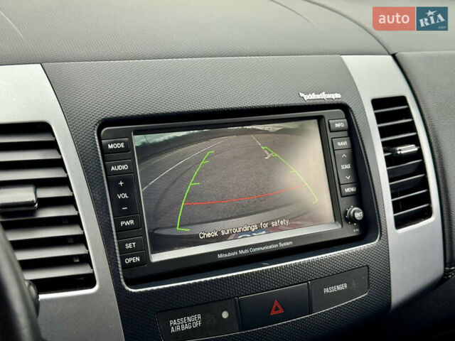 Міцубісі Аутлендер 2011 у Полтаві на Automoto.ua Сірий Міцубісі Аутлендер, об'ємом двигуна 2.2 л та пробігом 252 тис. км за 11150 $, фото 21 на Automoto.ua