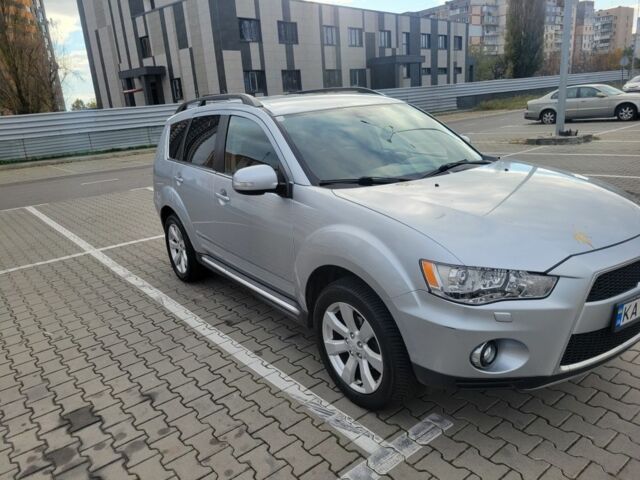 Серый Мицубиси Аутлендер, объемом двигателя 2.2 л и пробегом 175 тыс. км за 10999 $, фото 1 на Automoto.ua