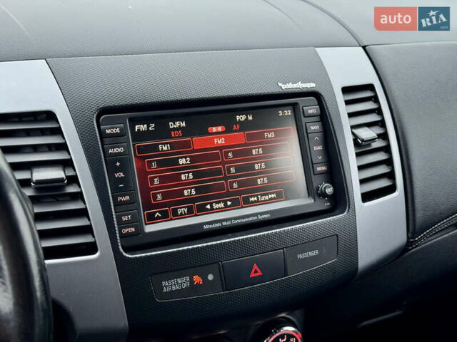 Серый Мицубиси Аутлендер, объемом двигателя 2.2 л и пробегом 160 тыс. км за 11350 $, фото 25 на Automoto.ua