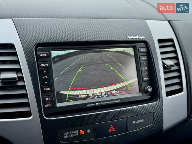Серый Мицубиси Аутлендер, объемом двигателя 2.2 л и пробегом 160 тыс. км за 11350 $, фото 26 на Automoto.ua