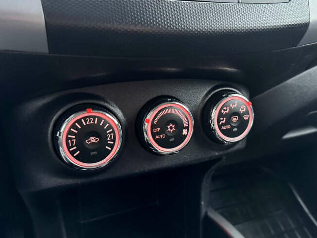 Серый Мицубиси Аутлендер, объемом двигателя 2.2 л и пробегом 160 тыс. км за 11350 $, фото 27 на Automoto.ua