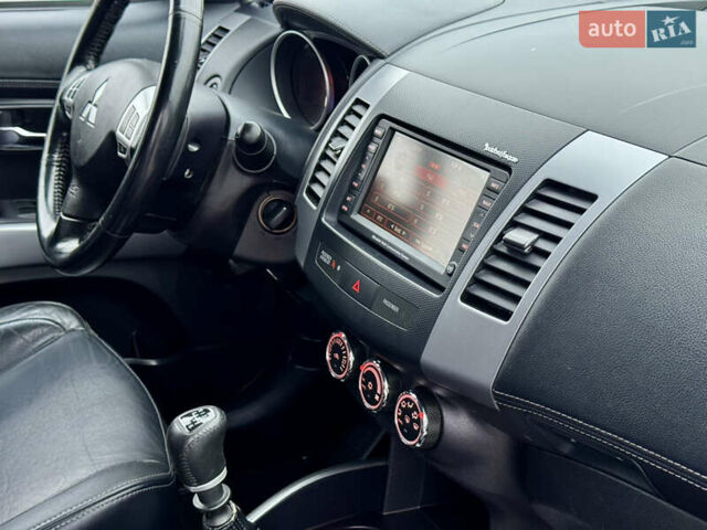 Серый Мицубиси Аутлендер, объемом двигателя 2.2 л и пробегом 160 тыс. км за 11350 $, фото 38 на Automoto.ua