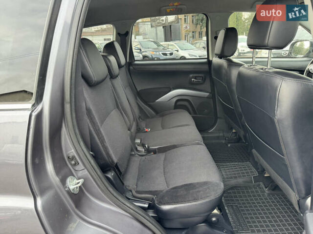 Серый Мицубиси Аутлендер, объемом двигателя 2.2 л и пробегом 211 тыс. км за 11999 $, фото 19 на Automoto.ua