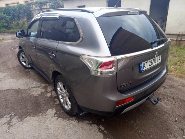 Сірий Міцубісі Аутлендер, об'ємом двигуна 2.3 л та пробігом 248 тис. км за 11550 $, фото 12 на Automoto.ua