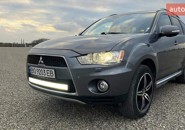 Сірий Міцубісі Аутлендер, об'ємом двигуна 2.2 л та пробігом 280 тис. км за 11100 $, фото 4 на Automoto.ua