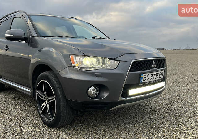 Сірий Міцубісі Аутлендер, об'ємом двигуна 2.2 л та пробігом 280 тис. км за 11100 $, фото 5 на Automoto.ua