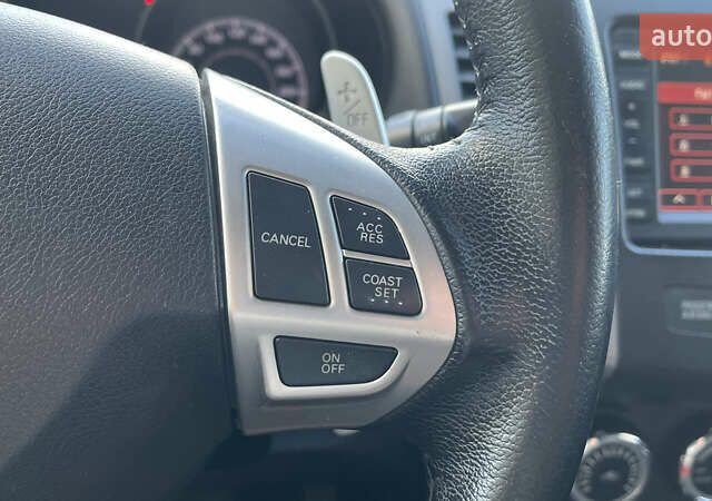 Сірий Міцубісі Аутлендер, об'ємом двигуна 2.2 л та пробігом 280 тис. км за 11100 $, фото 31 на Automoto.ua