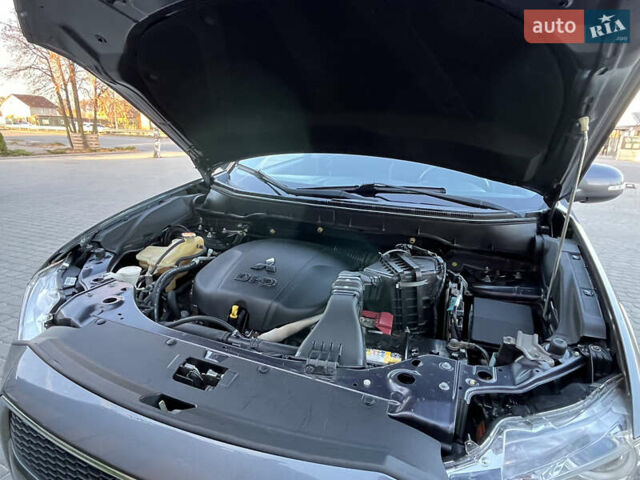 Серый Мицубиси Аутлендер, объемом двигателя 2.2 л и пробегом 186 тыс. км за 12350 $, фото 69 на Automoto.ua