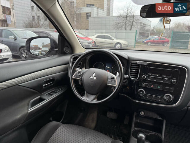 Серый Мицубиси Аутлендер, объемом двигателя 2.2 л и пробегом 190 тыс. км за 10800 $, фото 14 на Automoto.ua