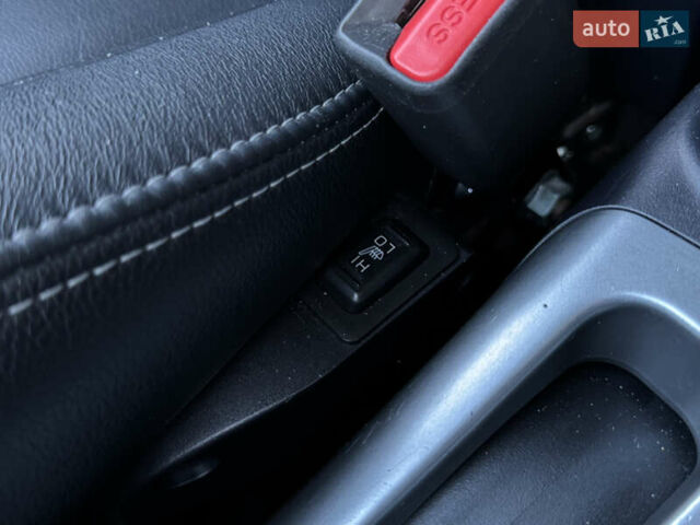 Серый Мицубиси Аутлендер, объемом двигателя 2.2 л и пробегом 171 тыс. км за 12700 $, фото 72 на Automoto.ua