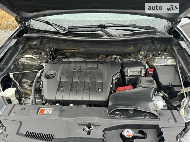 Сірий Міцубісі Аутлендер, об'ємом двигуна 2.2 л та пробігом 228 тис. км за 13300 $, фото 20 на Automoto.ua