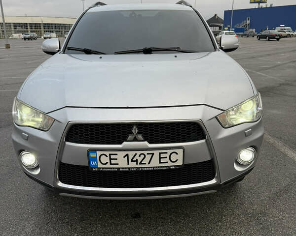 Сірий Міцубісі Аутлендер, об'ємом двигуна 2.27 л та пробігом 310 тис. км за 13000 $, фото 1 на Automoto.ua