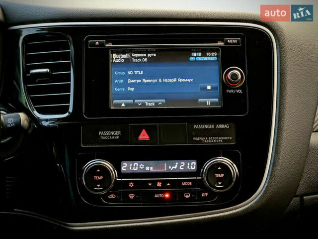 Сірий Міцубісі Аутлендер, об'ємом двигуна 2.36 л та пробігом 225 тис. км за 10500 $, фото 23 на Automoto.ua