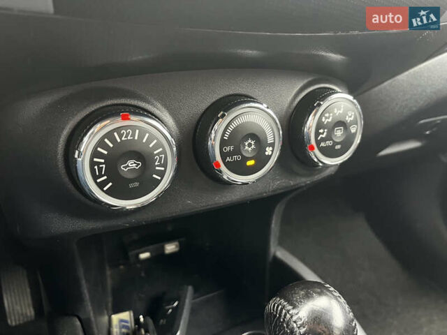 Серый Мицубиси Аутлендер, объемом двигателя 2.2 л и пробегом 206 тыс. км за 11999 $, фото 27 на Automoto.ua