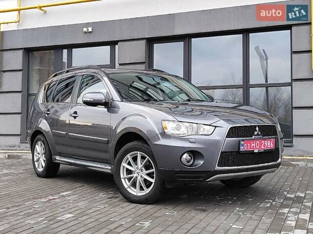 Сірий Міцубісі Аутлендер, об'ємом двигуна 2.2 л та пробігом 216 тис. км за 11250 $, фото 8 на Automoto.ua