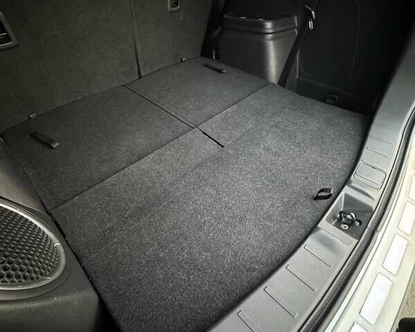 Серый Мицубиси Аутлендер, объемом двигателя 2.2 л и пробегом 190 тыс. км за 14950 $, фото 14 на Automoto.ua