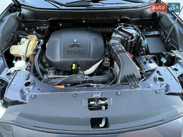 Серый Мицубиси Аутлендер, объемом двигателя 2.2 л и пробегом 186 тыс. км за 12350 $, фото 73 на Automoto.ua