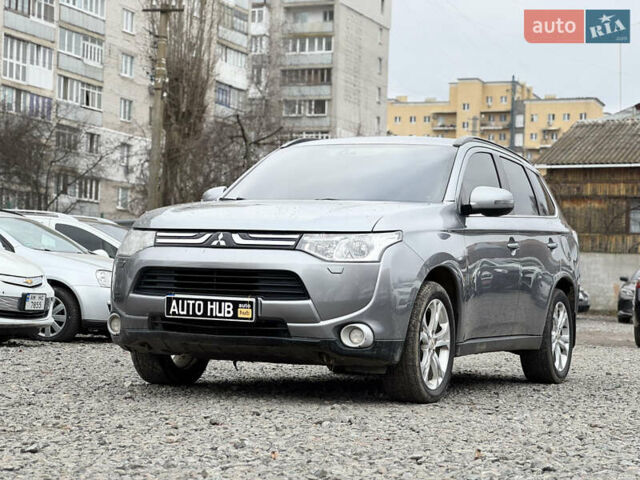 Серый Мицубиси Аутлендер, объемом двигателя 2.2 л и пробегом 190 тыс. км за 10800 $, фото 1 на Automoto.ua