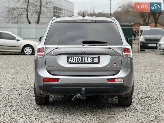 Серый Мицубиси Аутлендер, объемом двигателя 2.2 л и пробегом 190 тыс. км за 10800 $, фото 8 на Automoto.ua