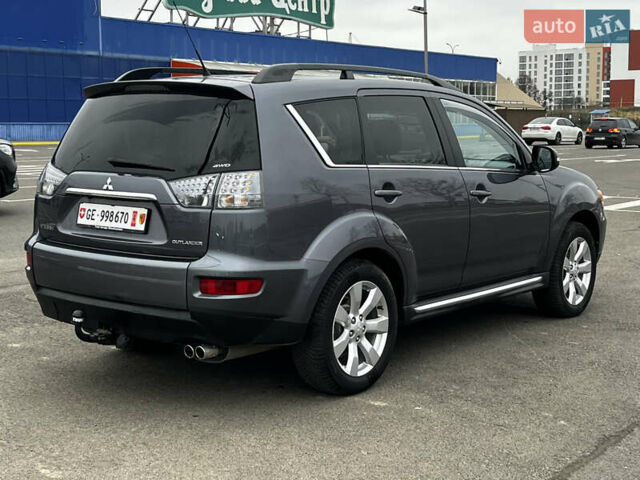 Серый Мицубиси Аутлендер, объемом двигателя 2.2 л и пробегом 206 тыс. км за 11999 $, фото 7 на Automoto.ua