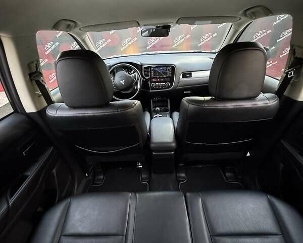 Серый Мицубиси Аутлендер, объемом двигателя 2.2 л и пробегом 190 тыс. км за 14950 $, фото 18 на Automoto.ua