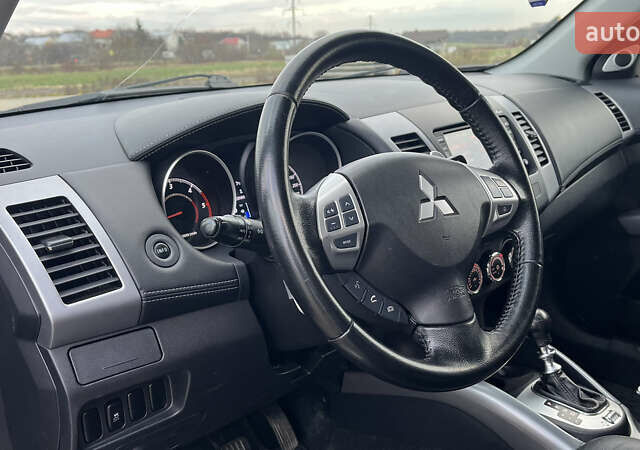 Сірий Міцубісі Аутлендер, об'ємом двигуна 2.2 л та пробігом 280 тис. км за 11100 $, фото 19 на Automoto.ua