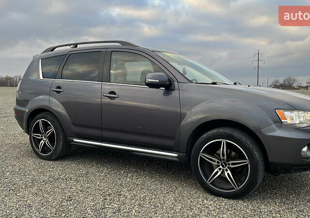 Сірий Міцубісі Аутлендер, об'ємом двигуна 2.2 л та пробігом 280 тис. км за 11100 $, фото 10 на Automoto.ua
