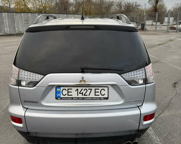 Сірий Міцубісі Аутлендер, об'ємом двигуна 2.27 л та пробігом 310 тис. км за 13000 $, фото 5 на Automoto.ua