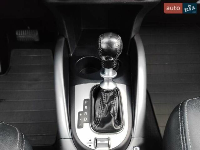 Сірий Міцубісі Аутлендер, об'ємом двигуна 2.2 л та пробігом 216 тис. км за 11250 $, фото 66 на Automoto.ua