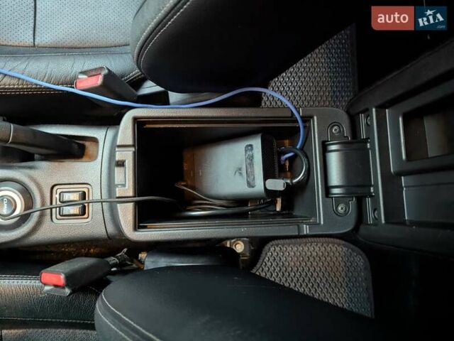 Серый Мицубиси Аутлендер, объемом двигателя 2.27 л и пробегом 232 тыс. км за 12500 $, фото 22 на Automoto.ua