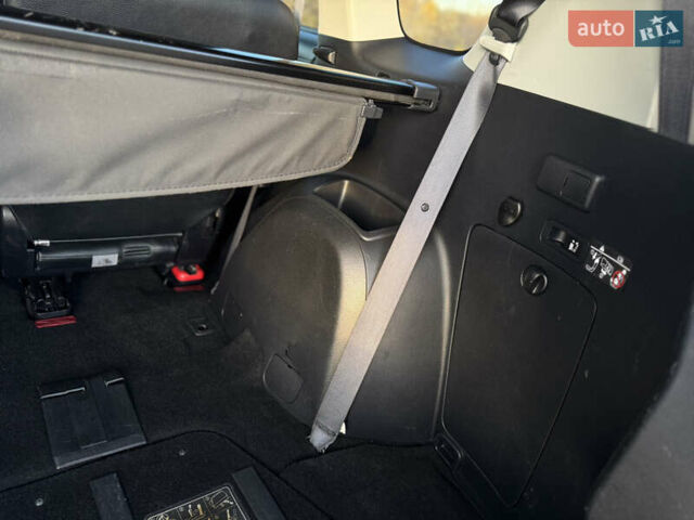 Серый Мицубиси Аутлендер, объемом двигателя 2.2 л и пробегом 171 тыс. км за 12700 $, фото 94 на Automoto.ua