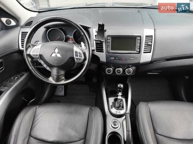 Сірий Міцубісі Аутлендер, об'ємом двигуна 2.2 л та пробігом 216 тис. км за 11250 $, фото 62 на Automoto.ua