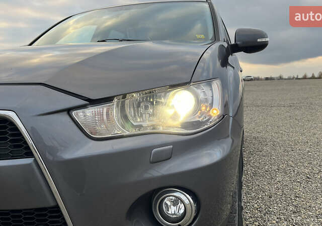 Сірий Міцубісі Аутлендер, об'ємом двигуна 2.2 л та пробігом 280 тис. км за 11100 $, фото 6 на Automoto.ua