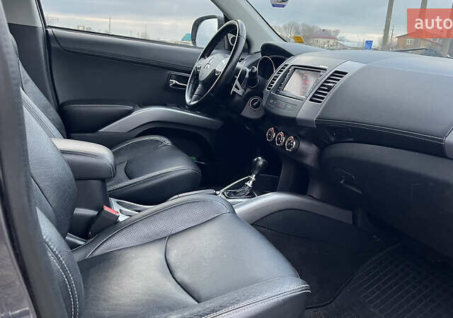 Сірий Міцубісі Аутлендер, об'ємом двигуна 2.2 л та пробігом 280 тис. км за 11100 $, фото 43 на Automoto.ua