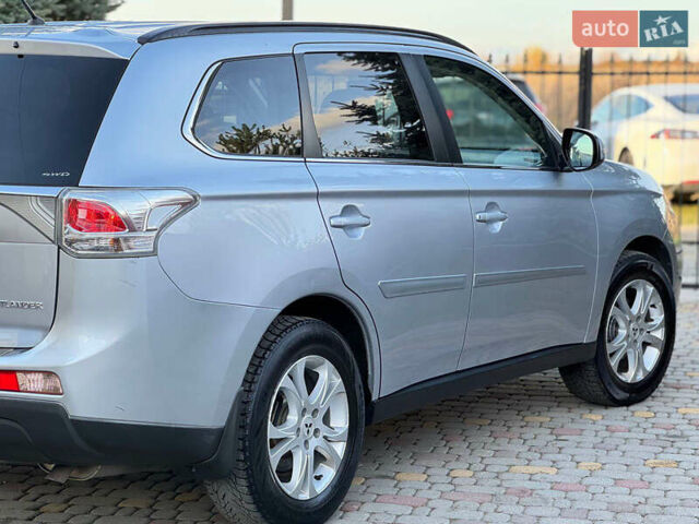 Серый Мицубиси Аутлендер, объемом двигателя 2.2 л и пробегом 188 тыс. км за 13500 $, фото 4 на Automoto.ua